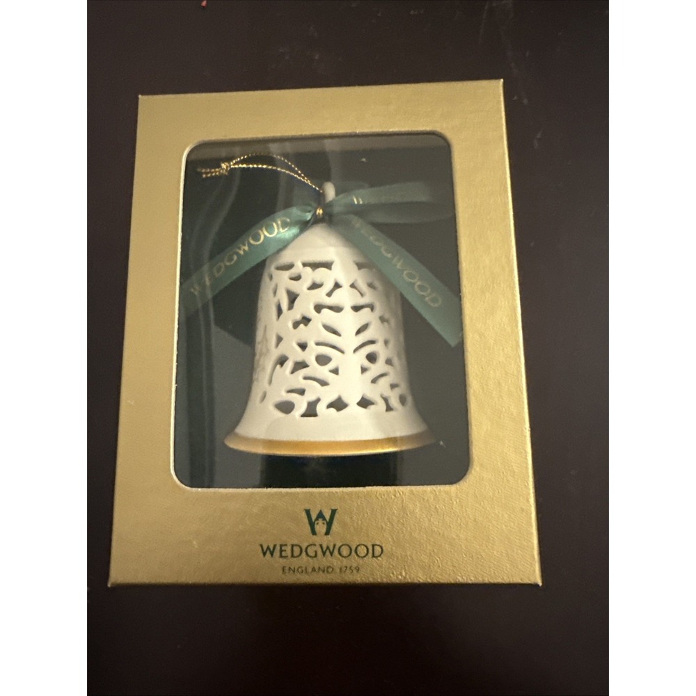 Beautiful Wedgwood 2000 Christmas Pierced Bell Ornament White with Gold Holly
